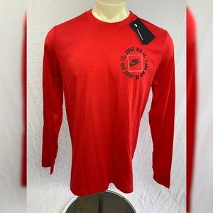 Nike The Nike Tee Standard Fit Long Sleeve Shirt Size L